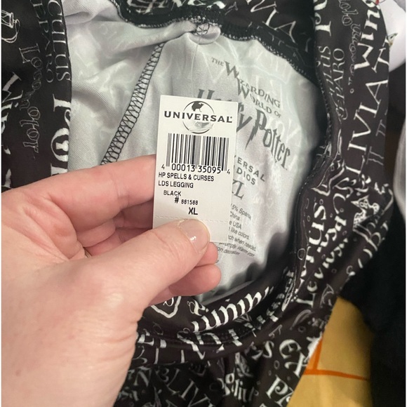 The wizarding world spell leggings- black -NWT spells over front and back- XL - Picture 4 of 5